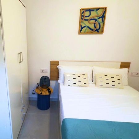 Carolinas Suites By Coqueto Alicante Exteriör bild