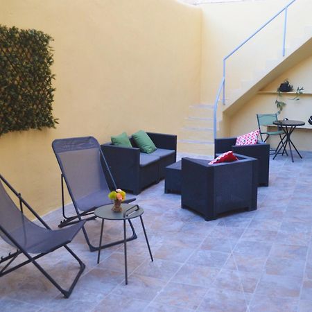 Carolinas Suites By Coqueto Alicante Exteriör bild