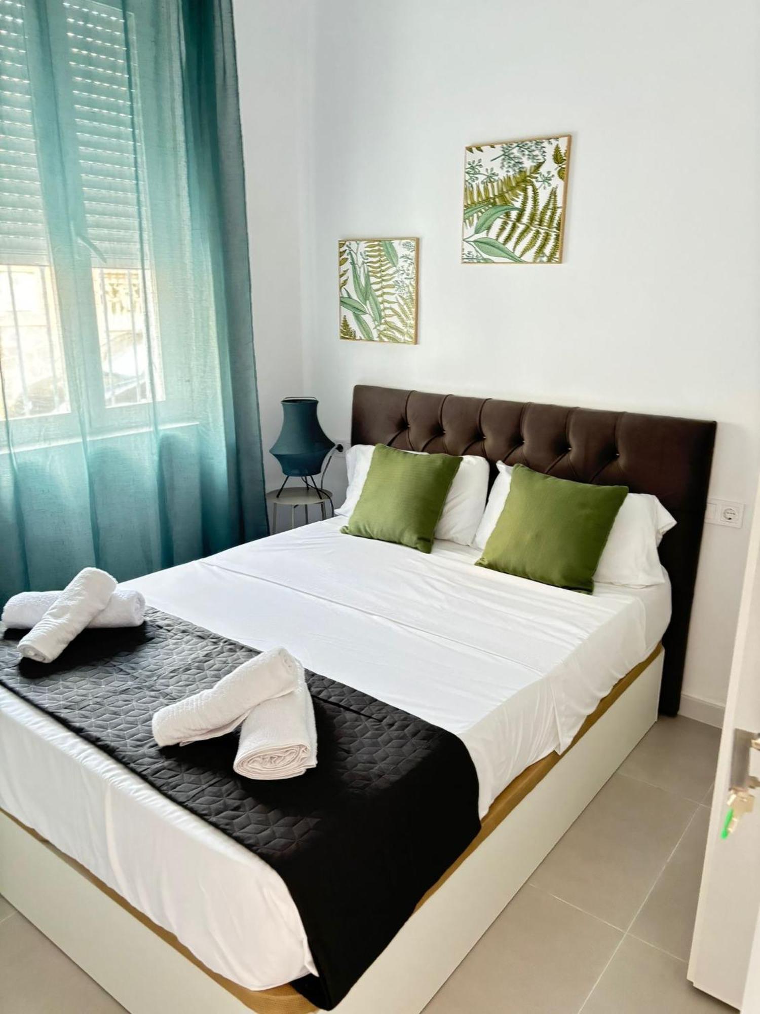 Carolinas Suites By Coqueto Alicante Exteriör bild